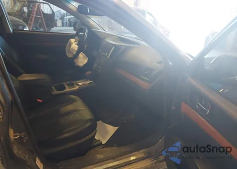 2014 Subaru Outback 2.5I Limited из США, поврежденный, VIN 4S4BRCLC2E3315339